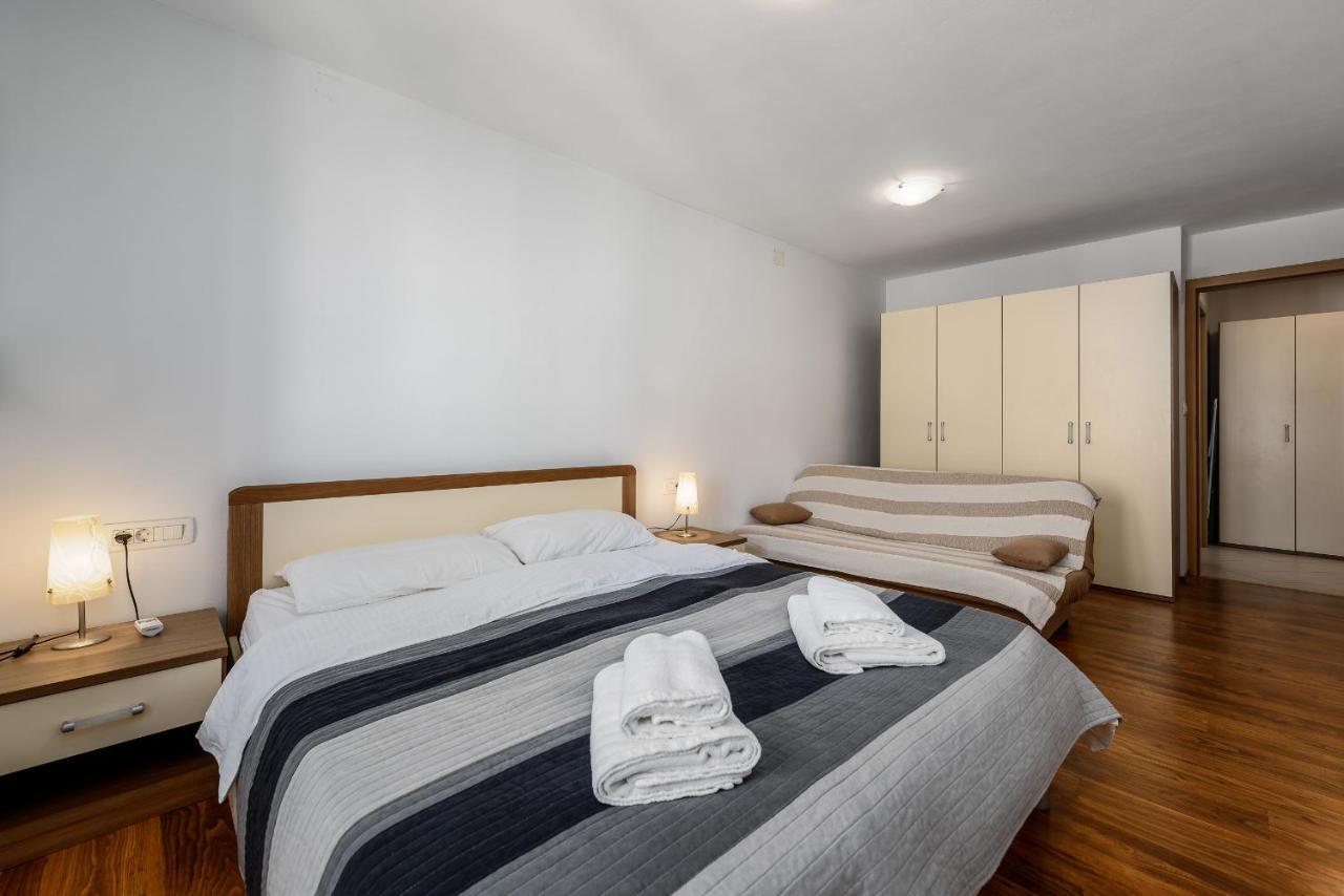 Apartments Dante Umag Ngoại thất bức ảnh